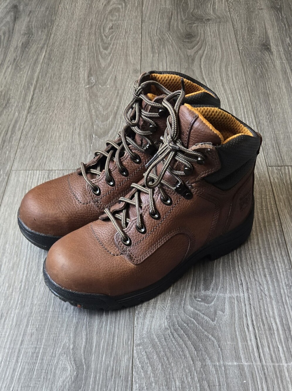 Timberland PRO TiTAN 6” Women’s Work Boots Size 8M Brown Leather Alloy Toe 26388 - Picture 2 of 8